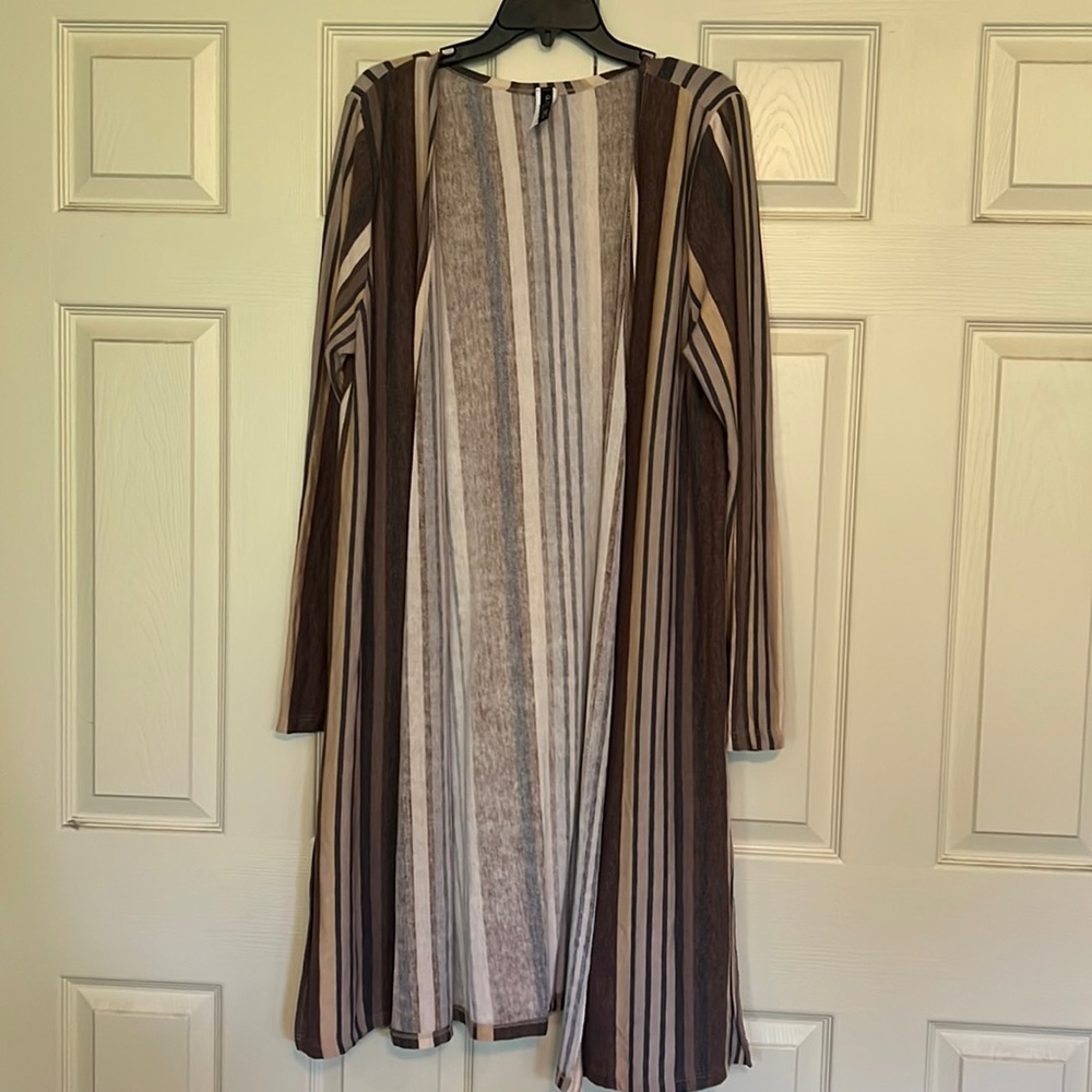 Lightweight cotton duster